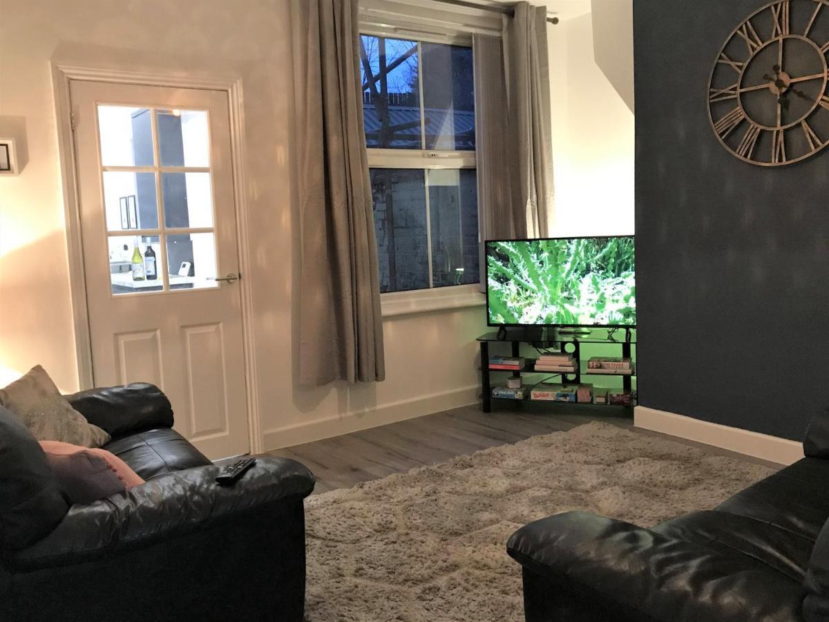 Stylish Modern 3-Bed House Nr Manchester City Ctr Whitefield Eksteriør bilde